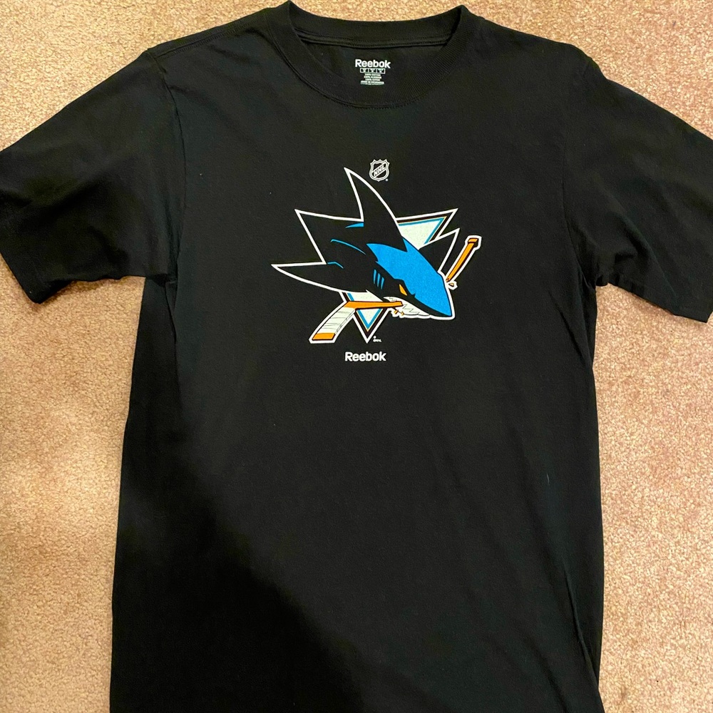 SOLD ON EBAY - NEW Reebok NHL San Jose Sharks Men’s T-Shirt - Size Medium